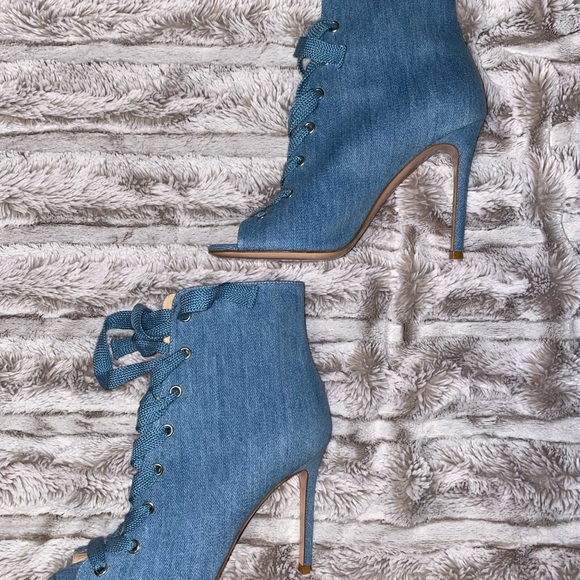 Gianvito Rossi Marie Booth light denim lace up, open toe booties - Picture 4 of 8